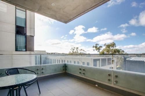 One-Bedroom Apartment - Realm Park 36