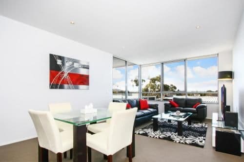 One-Bedroom Apartment - Realm Park 36
