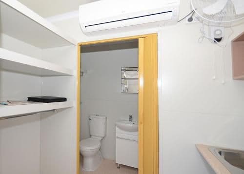 Compact Single Van Room