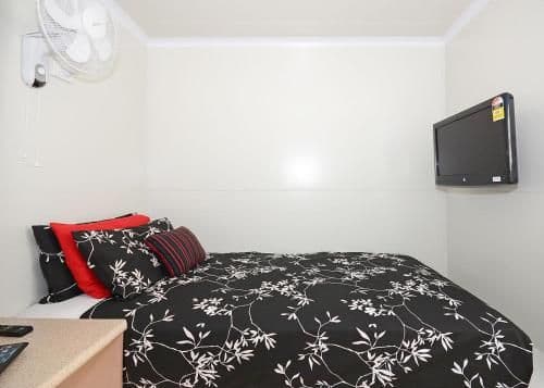 Compact Queen Van Room