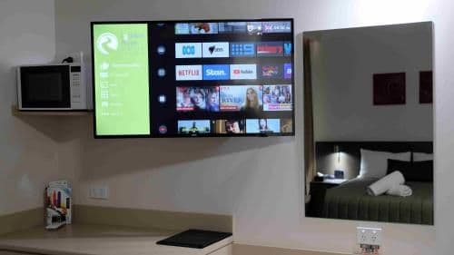 Deluxe Family Room