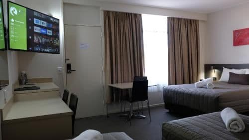 Deluxe Family Room