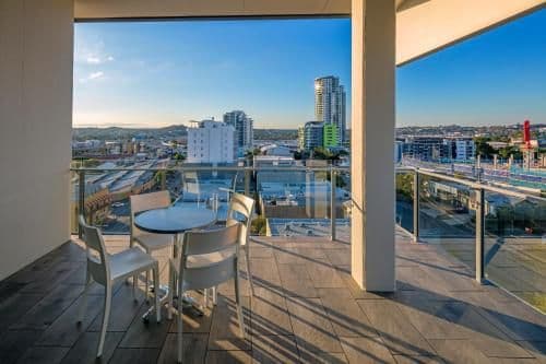 Two-Bedroom Apartment - Governor