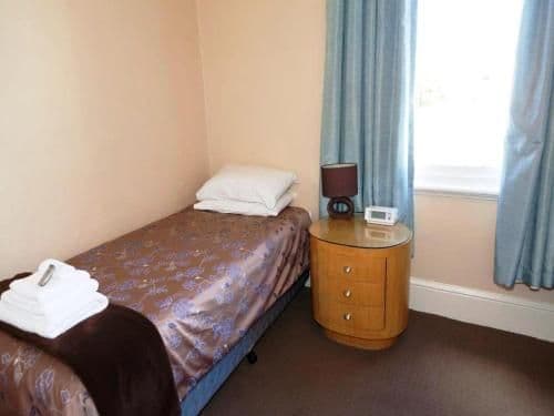 Single Room with Shared Bathroom