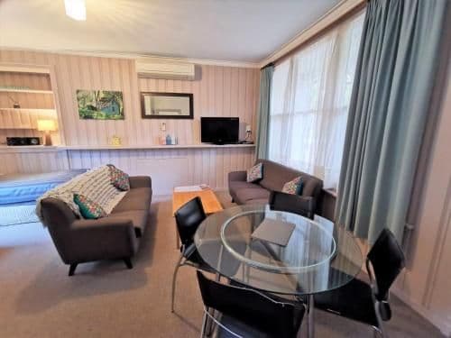 One-Bedroom Apartment with Spa Bath - 5