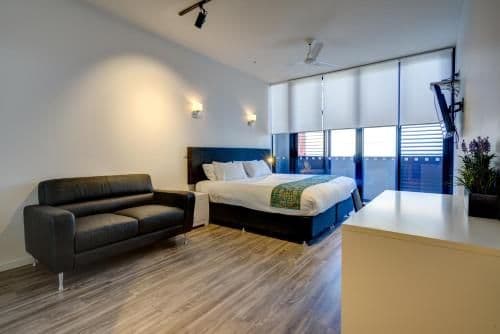 Three-Bedroom Twin Key Apartment