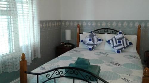 Deluxe Queen Room with Shower
