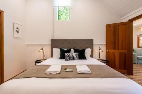 One-Bedroom Cottage - Husky