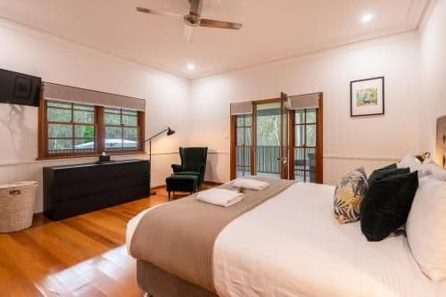 Deluxe King Cottage - Callala