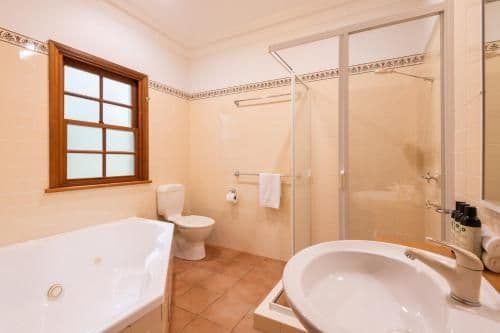 Deluxe King Cottage - Callala