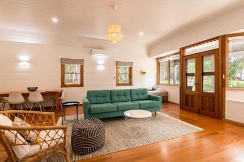 Deluxe Cottage - Greenfield