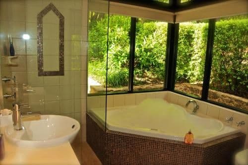 Superior Cottage with Spa Bath