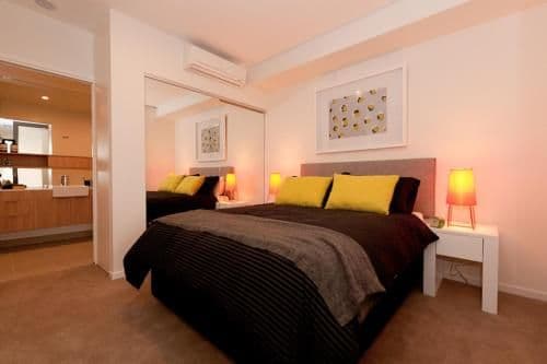 One-Bedroom Apartment with View