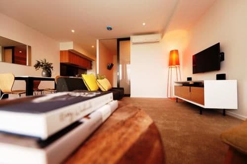 One-Bedroom Apartment with View