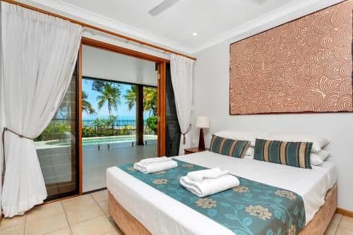 Five-Bedroom House with Ocean View