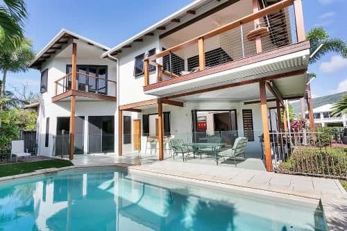 Four-Bedroom House - Beachcomber