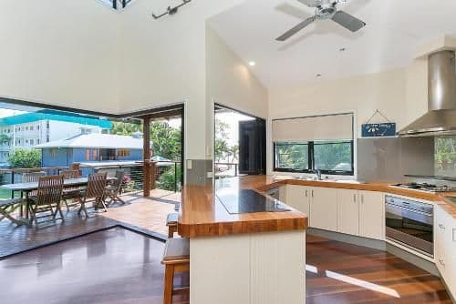 Four-Bedroom House - Beachcomber