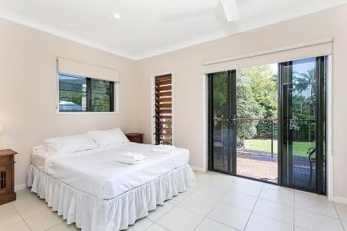 Four-Bedroom House - Beachcomber
