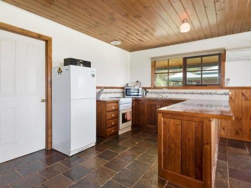 Rainbow Cottage - 2 Bedroom