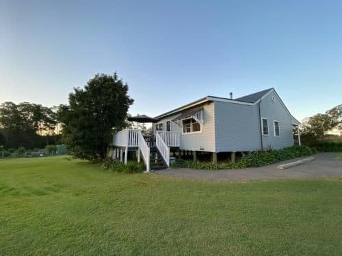Deluxe Two-Bedroom Cottage