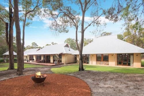 Four-Bedroom Lodge