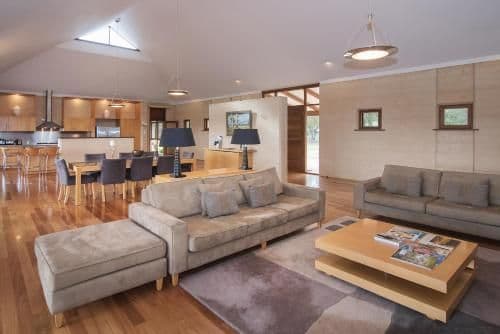 Four-Bedroom Lodge