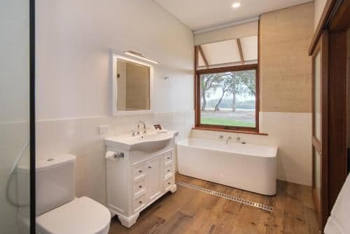 Four-Bedroom Lodge
