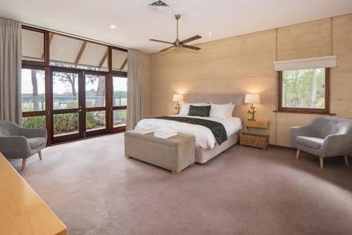 Four-Bedroom Lodge