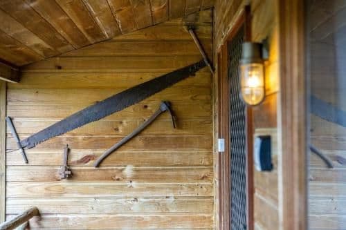 Four-Bedroom Lodge