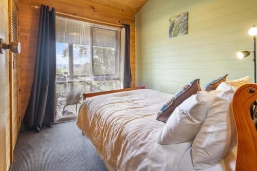 Four-Bedroom Lodge