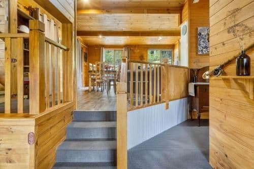Four-Bedroom Lodge