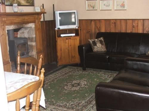 Two-Bedroom Apartment (4 guests)