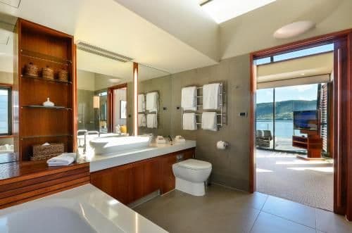 4 bedroom villa with pool - Villa 32