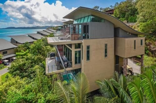 4 bedroom villa with pool - Villa 32