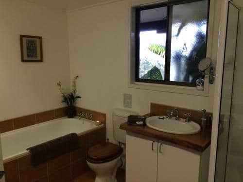 Queen Room with Garden View - Blue