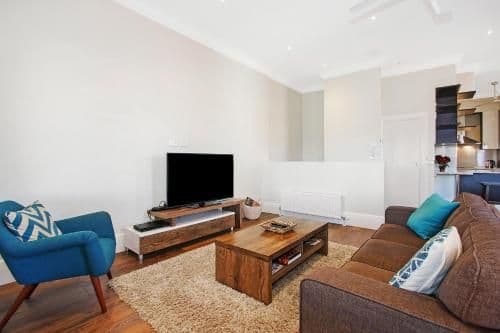 Deluxe Two-Bedroom Apartment