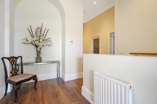 Deluxe Two-Bedroom Apartment