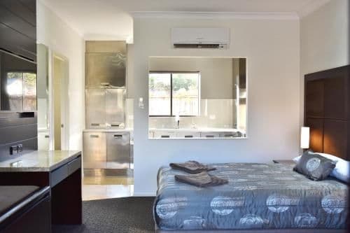 Fully self contained
