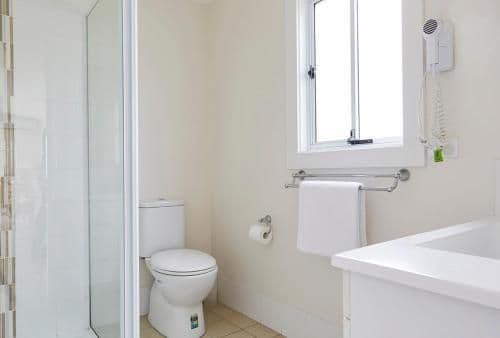 Breakwall Villa - 4 Berth
