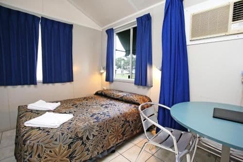 Cabin with External Shared Bathroom