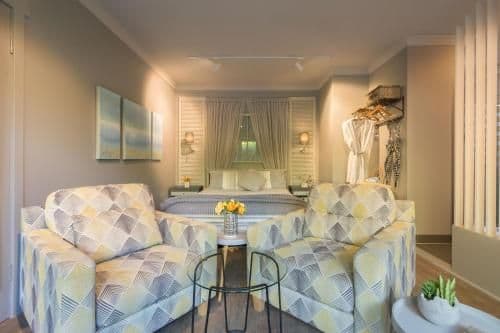 Deluxe Suite with Spa Bath - Driftwood