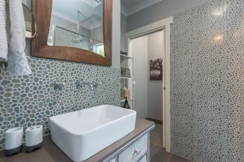 Deluxe Suite with Spa Bath - Driftwood