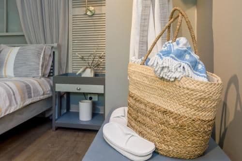Deluxe Suite with Spa Bath - Driftwood