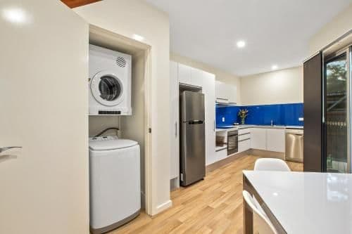 Two-Bedroom, Two-Storey Lodge - Ngurra