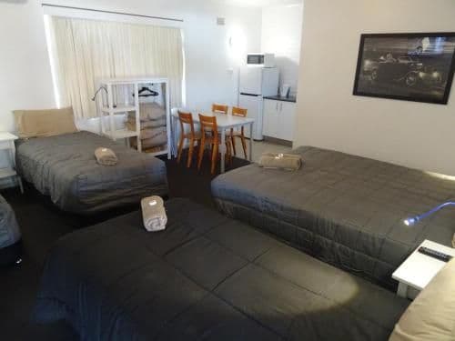 Family Room (Non Pet Friendly Room) 