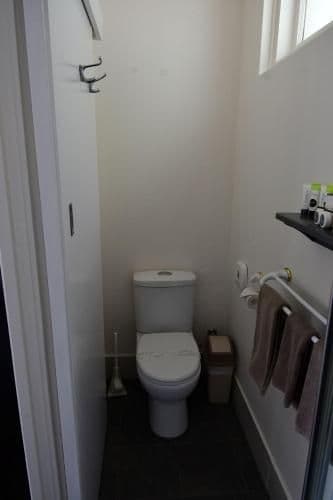 Economy Queen (Non Pet Friendly Room)
