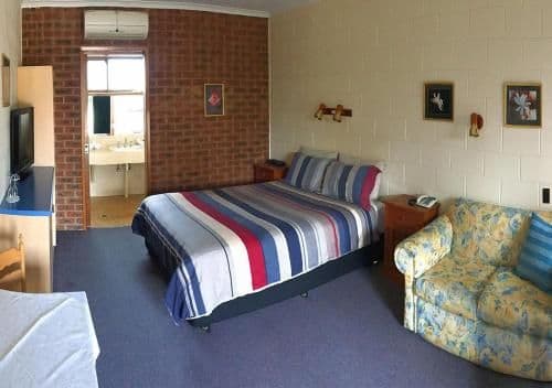Standard Queen Room