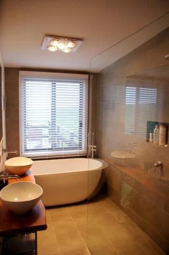 One-Bedroom Apartment with Sea View