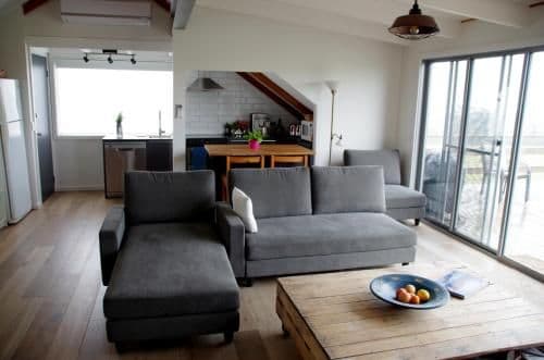One-Bedroom Apartment with Sea View