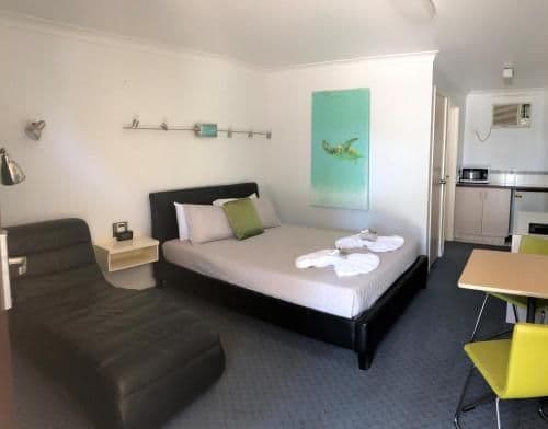 Standard Queen Room